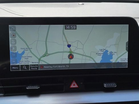 Used 2025 Kia Sportage EX FWD image 21