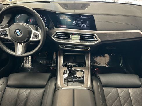 Used 2023 BMW X5 xDrive40i w/ M Sport Package AWD/4WD image 3