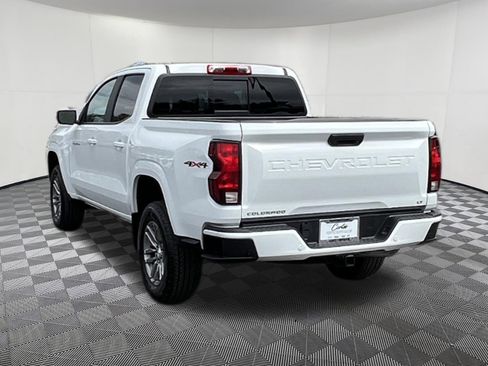 Used 2023 Chevrolet Colorado LT w/ LT Convenience Package AWD/4WD image 4