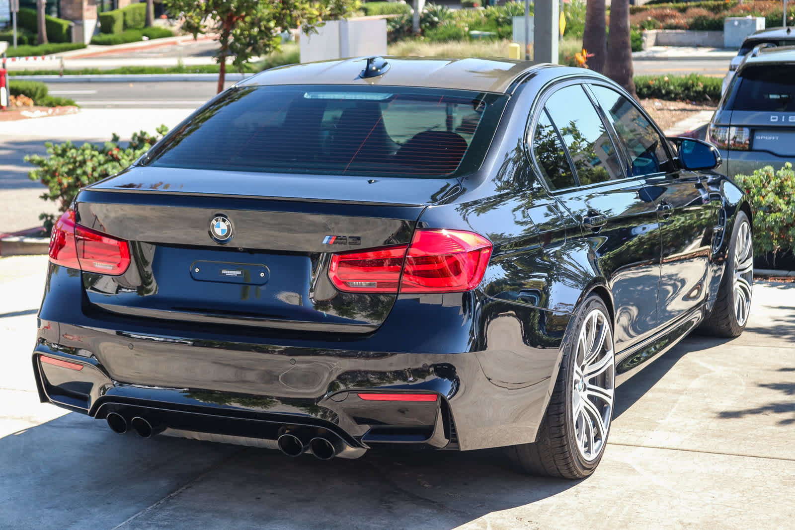 Used 2018 BMW M3 w/ Competition Package RWD image 6