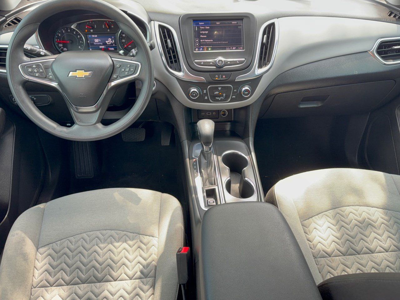 Used 2024 Chevrolet Equinox LS w/ LS Convenience Package FWD image 17