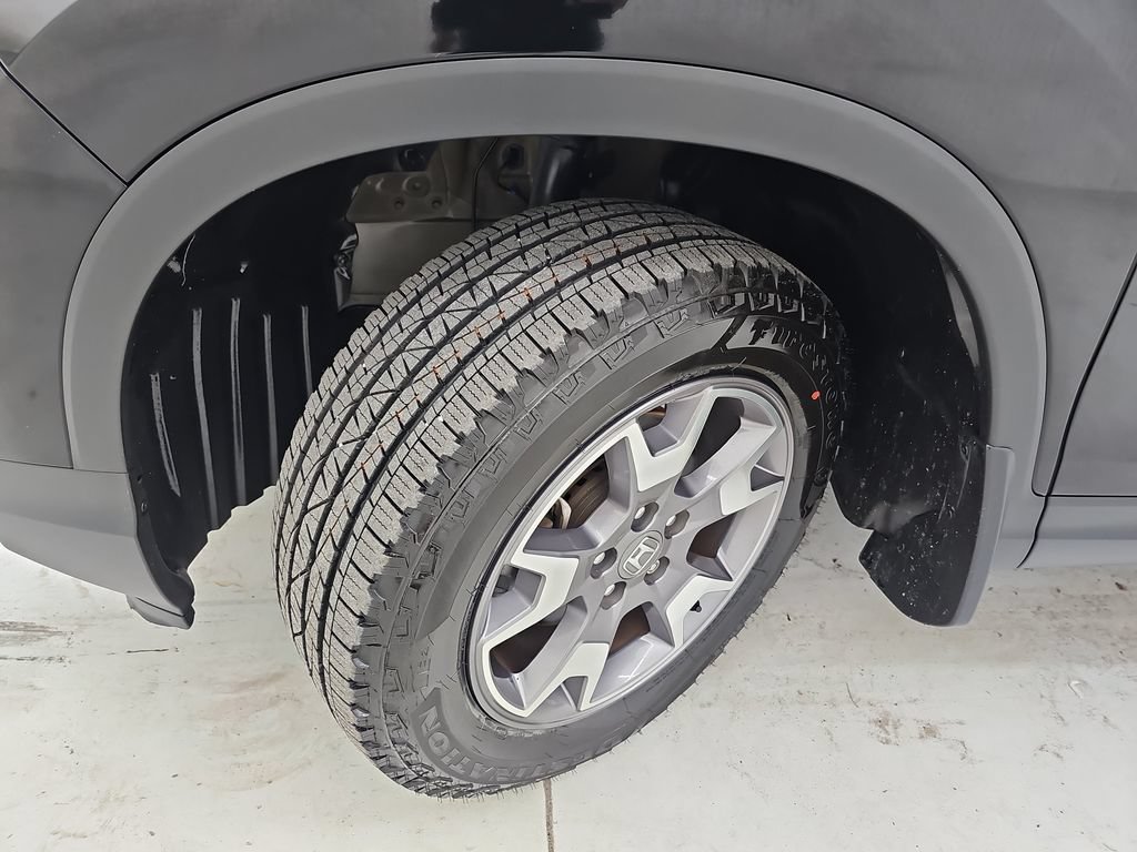 Certified 2023 Honda Passport TrailSport image 50