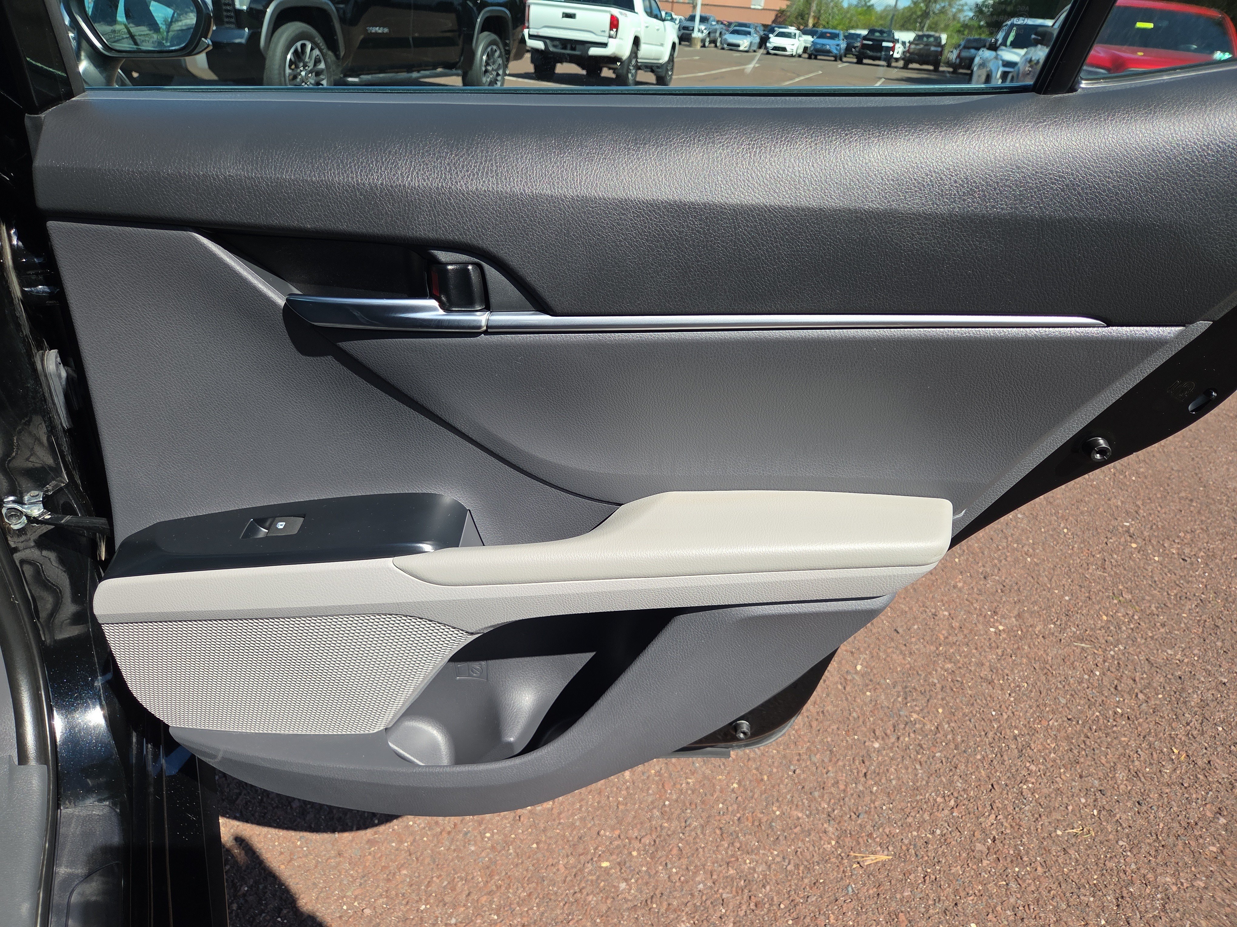 Certified 2020 Toyota Camry LE FWD image 19