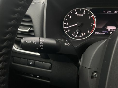 Used 2025 Nissan Rogue SV FWD image 32