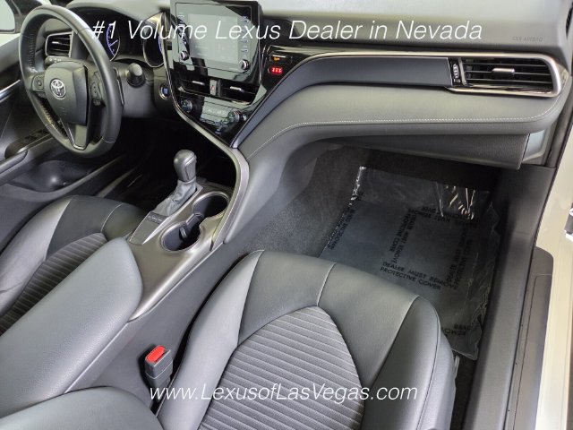 Used 2024 Toyota Camry SE w/ Convenience Package FWD image 22