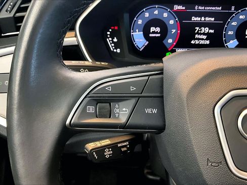 Used 2024 Audi Q3 2.0T Premium w/ Convenience Package image 24