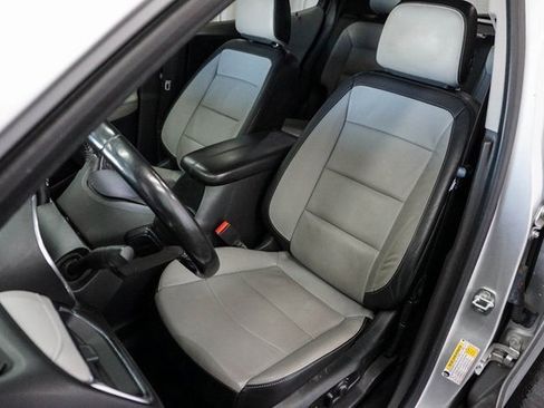 Used 2021 Chevrolet Equinox Premier image 11