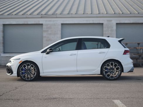 Used 2025 Volkswagen Golf w/ Euro Style Package image 25