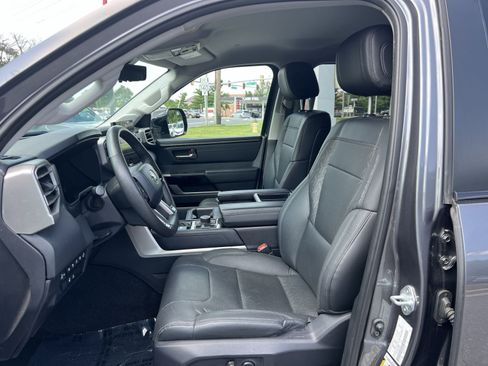 Used 2024 Toyota Tundra Limited AWD/4WD image 13