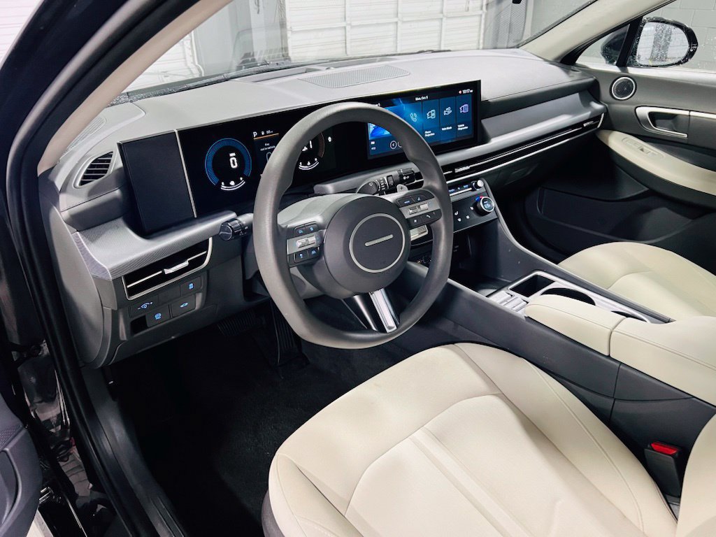 Used 2025 Hyundai Sonata SEL FWD image 21