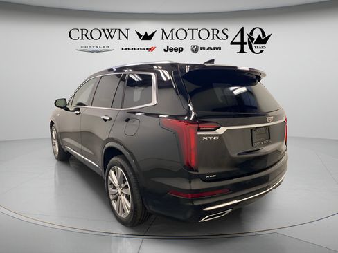 Used 2025 Cadillac XT6 Premium Luxury AWD/4WD image 4
