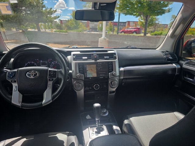 Used 2021 Toyota 4Runner SR5 Premium w/ Moonroof Package AWD/4WD image 14