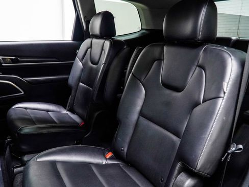 Used 2025 Kia Telluride S FWD image 44