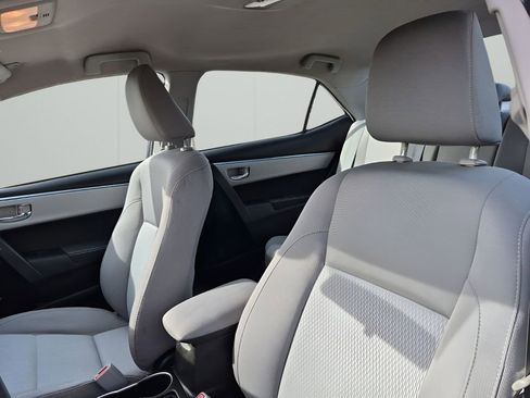 Used 2016 Toyota Corolla LE image 30