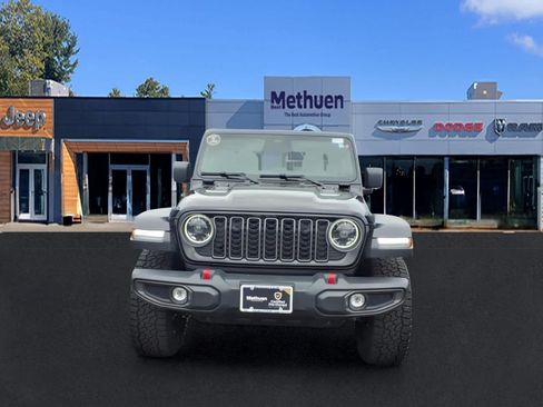 Used 2026 Jeep Gladiator Rubicon AWD/4WD image 8