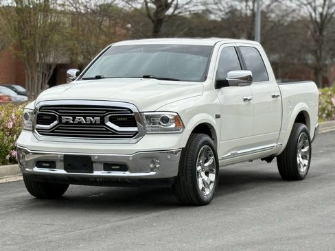 Used 2018 RAM 1500 Limited AWD/4WD image 2