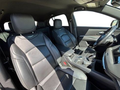 Used 2023 Cadillac XT4 Premium Luxury image 17