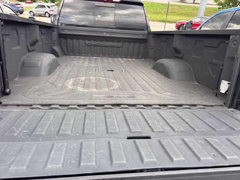 Used 2022 GMC Sierra 3500 Denali AWD/4WD image 4
