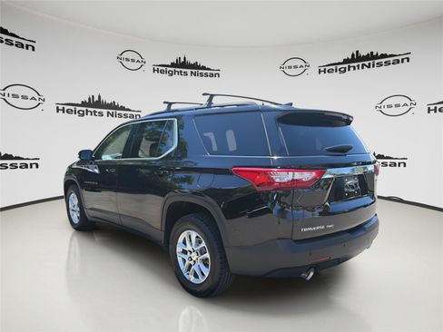 Used 2019 Chevrolet Traverse LT AWD/4WD image 3