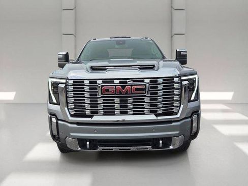 Certified 2025 GMC Sierra 2500 Denali AWD/4WD image 8