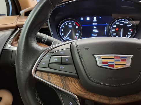 Certified 2023 Cadillac XT5 Sportv w/ Platinum Package image 30
