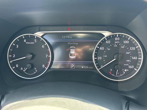 Used 2022 Nissan Sentra SR w/ SR Premium Package FWD image 13