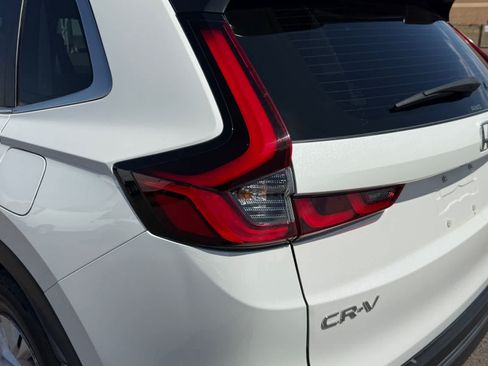 Used 2024 Honda CR-V LX image 10