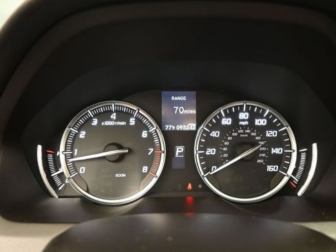 Used 2017 Acura TLX V6 image 30