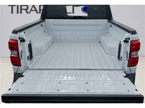 New 2025 Ford Maverick XL image 38