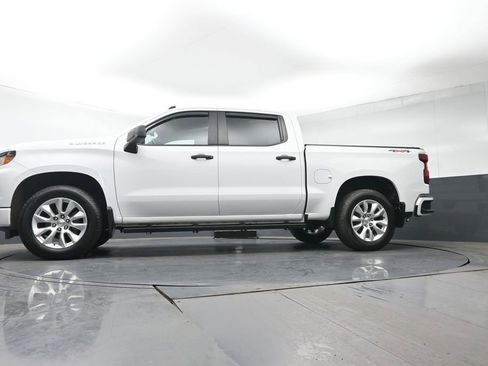 Used 2023 Chevrolet Silverado 1500 Custom AWD/4WD image 26