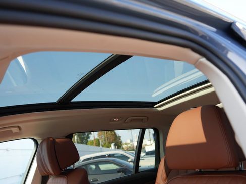 Used 2024 BMW X7 xDrive40i w/ Premium Package image 18