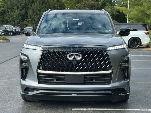 New 2026 INFINITI QX80 SPORT image 3
