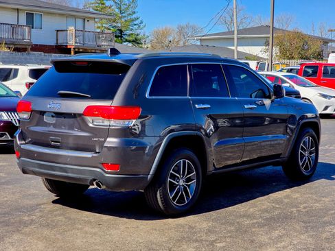 Used 2018 Jeep Grand Cherokee Limited image 22