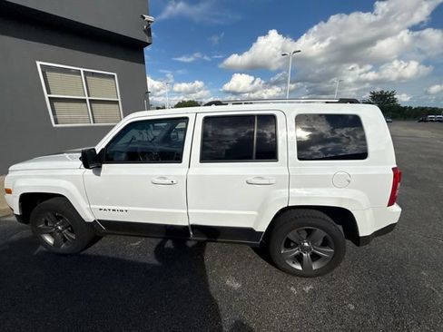 Used 2017 Jeep Patriot Sport w/ Power Value Group FWD image 7