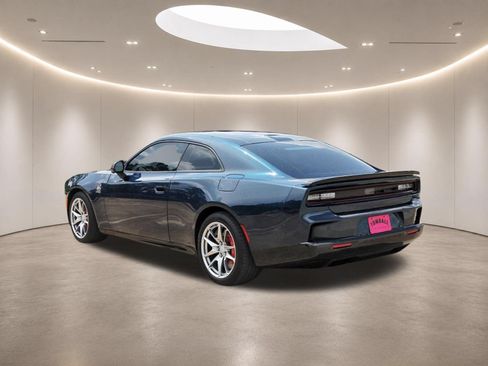 Used 2024 Dodge Charger Daytona Scat Pack w/ Plus Group AWD/4WD image 5