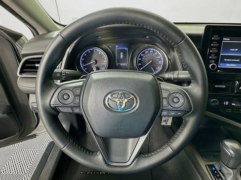 Certified 2022 Toyota Camry SE FWD image 11