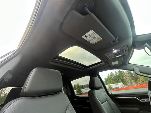 Used 2022 GMC Sierra 1500 SLT w/ SLT Premium Plus Package image 27