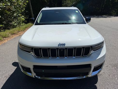 Used 2021 Jeep Grand Cherokee L Limited w/ Luxury Tech Group II AWD/4WD image 3