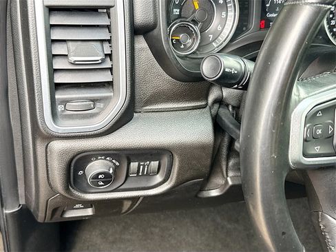 Used 2019 RAM 1500 Big Horn image 11