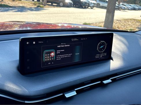 Used 2025 Genesis GV70 2.5T image 7