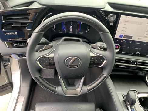 Certified 2024 Lexus RX 350 FWD w/ Convenience Package image 18