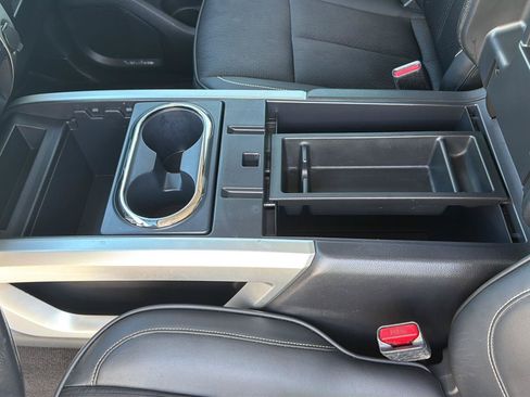 Used 2017 Nissan Titan PRO-4X AWD/4WD image 22