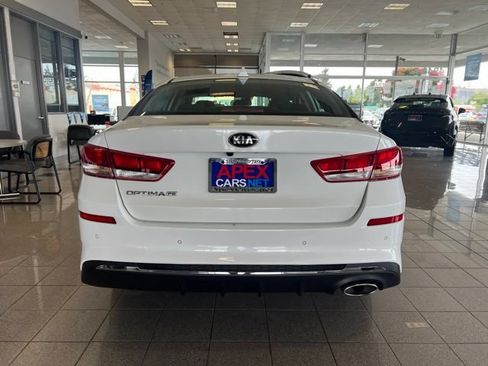 Used 2020 Kia Optima LX FWD image 11