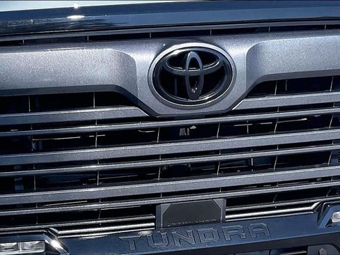 Used 2026 Toyota Tundra Limited AWD/4WD image 30