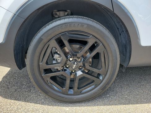 Used 2024 Kia Telluride EX X-Line AWD/4WD image 28