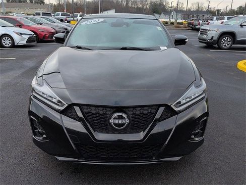 Used 2023 Nissan Maxima SR w/ Sport Mat Group image 2