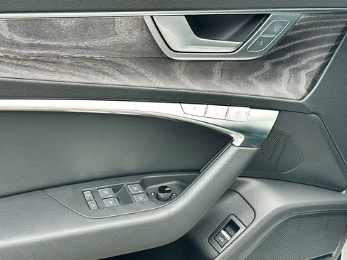 Used 2025 Audi A6 3.0T Premium image 18