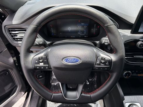 Used 2025 Ford Escape ST-Line AWD/4WD image 26