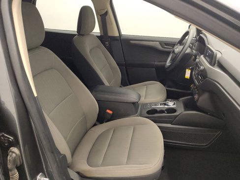 Used 2020 Ford Escape S image 21