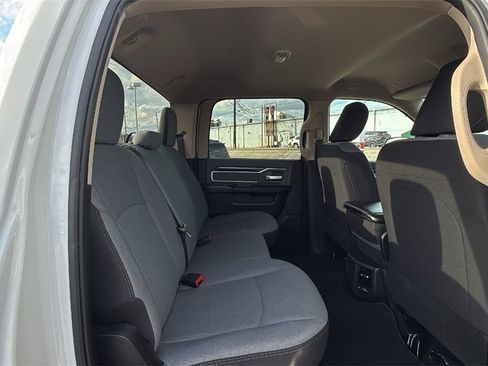 Used 2019 RAM 2500 Big Horn image 28